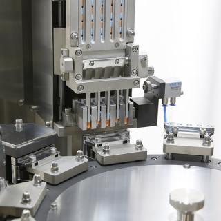 PF1000 Capsule loading